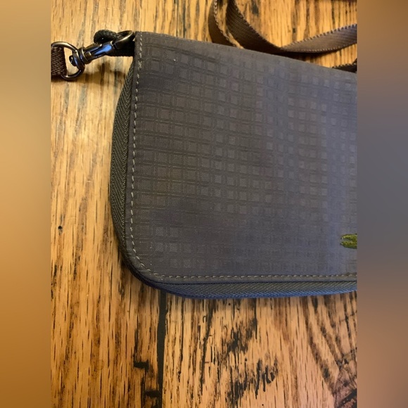 Lily Pond Gray Crossbody Wallet Purse Zipper travel - Picture 3 of 8